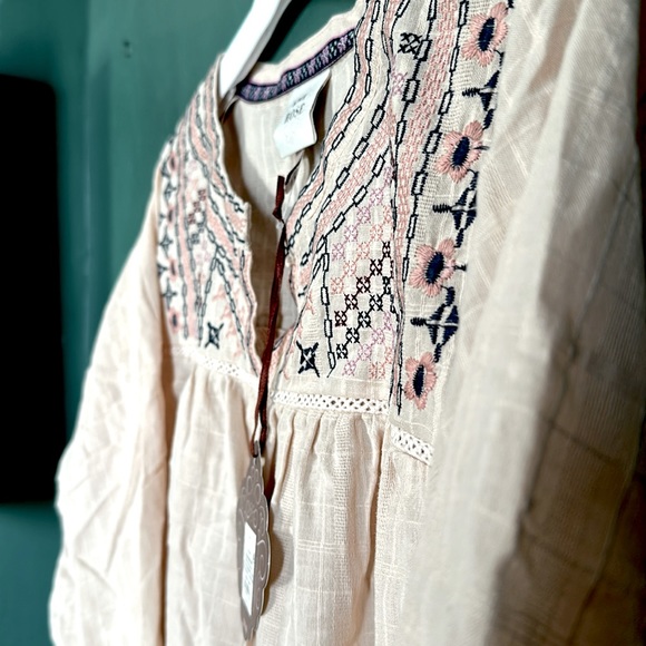 Knox Rose Girls Top Boho Peasant Blouse Floral Embroidered Pink Size L - Picture 4 of 4